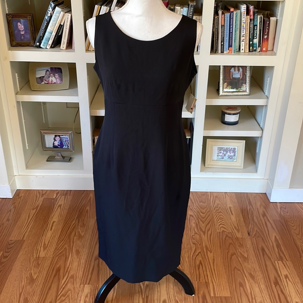 NWT Kasper Classic Black Sleeveless Sheath Dress‎ Size 4